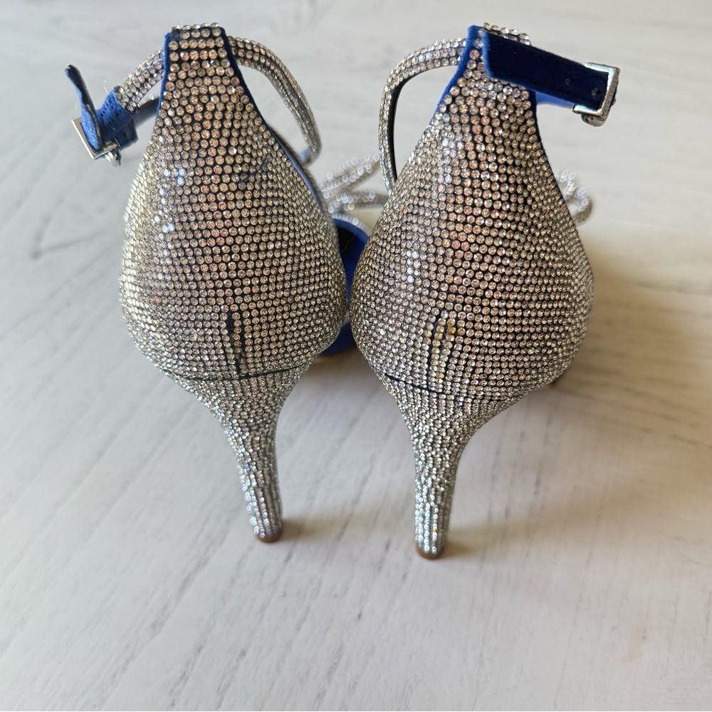 New Gianni Bini Rhinestone Bow Pointed Toe Pumps Heels - Picture 9 of 9